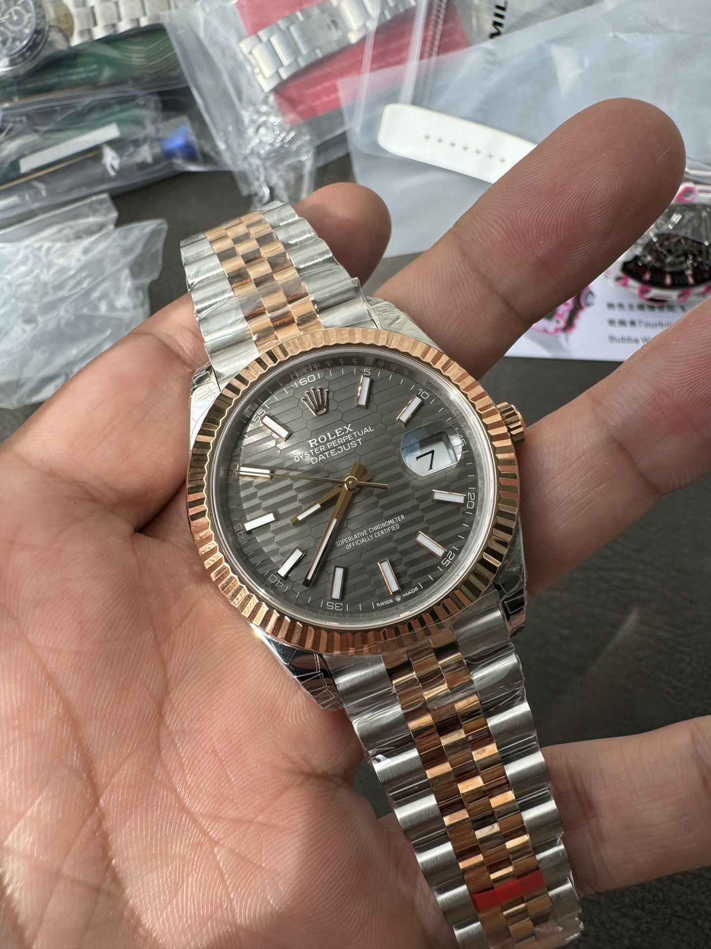 Clean Factory Watch Datejust 41 M126331 0020 Grey Fluted Motif Dial Rose Gold and Oyster Steel Bracelet SH3235 Movement 02 Clean Factory Watch Datejust 41 M126331 0020 Grey Fluted Motif Dial Rose Gold and Oyster Steel Bracelet SH3235 Movement 02