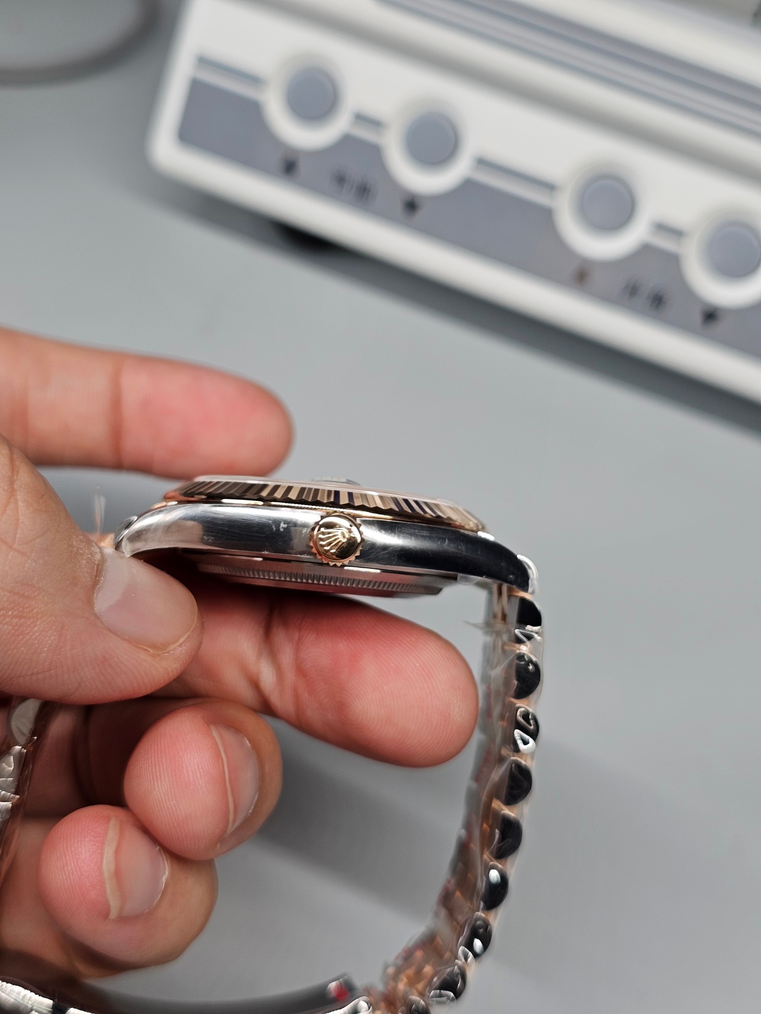 Clean Factory Watch Rolex Datejust 41 126331 Pink Dial Rose Gold Fluted Bezel Rose Gold and Oystersteel Two Tone Jubilee Bracelet SH3235 Movement 03 Clean Factory Watch Rolex Datejust 41 126331 Pink Dial Rose Gold Fluted Bezel Rose Gold and Oystersteel Two Tone Jubilee Bracelet SH3235 Movement 03