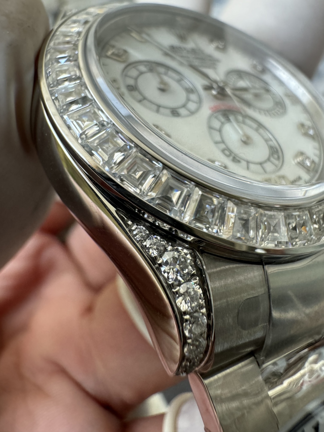 Premium Customized Daytona 116589 MOP Dial Diamonds Hour Markers Diamonds Case and Bezel Based on Clean Factory DD4130 Movement 09 Premium Customized Daytona 116589 MOP Dial Diamonds Hour Markers Diamonds Case and Bezel Based on Clean Factory DD4130 Movement 09