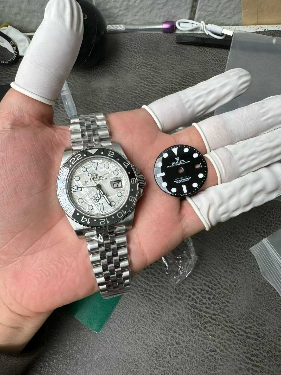 Clean Factory GMT Master II Bruce Wayne 126710GRNR Meteorite Dial Black Gray Ceramic Bezel Green GMT Hand Jubilee Bracelet DD3285 Movement 01 Clean Factory GMT Master II Bruce Wayne 126710GRNR Meteorite Dial Black Gray Ceramic Bezel Green GMT Hand Jubilee Bracelet DD3285 Movement 01