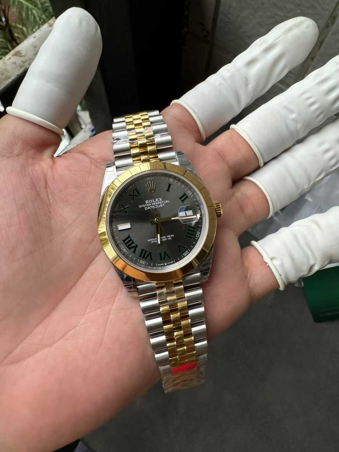 Clean Factory DateJust 41 126303 Wimbledon Slate Dial with Roma Indexes Yellow Gold Smooth Bezel Two Tone Jubilee Bracelet DD 3235 Movement 01 Clean Factory DateJust 41 126303 Wimbledon Slate Dial with Roma Indexes Yellow Gold Smooth Bezel Two Tone Jubilee Bracelet DD 3235 Movement 01