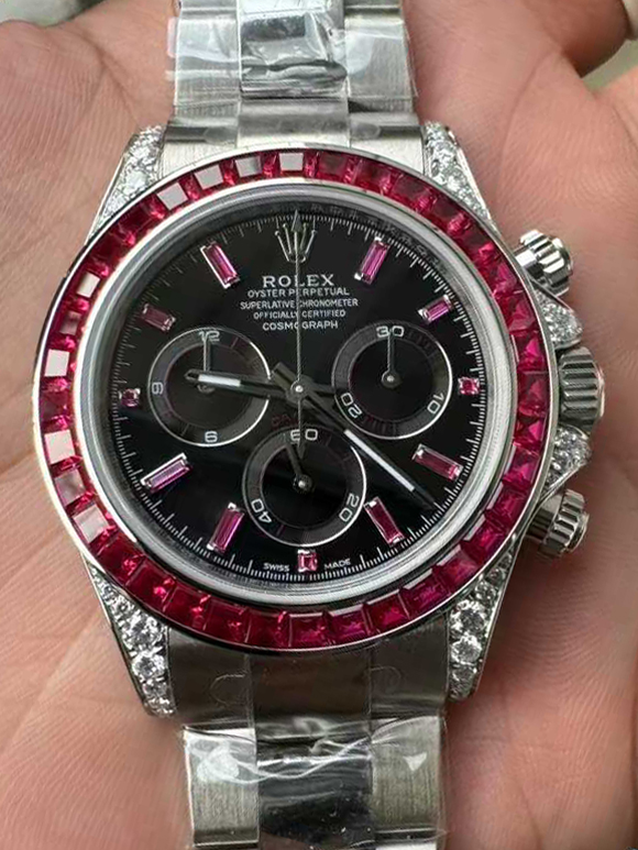 Clean Factory Watch Rolex Ruby Daytona 126599TRU Black Dial Baguette Ruby Bezel TRU Daytona Gem Set DanDong 4131 Movement 00 Clean Factory Watch Rolex Ruby Daytona 126599TRU Black Dial Baguette Ruby Bezel TRU Daytona Gem Set DanDong 4131 Movement 00